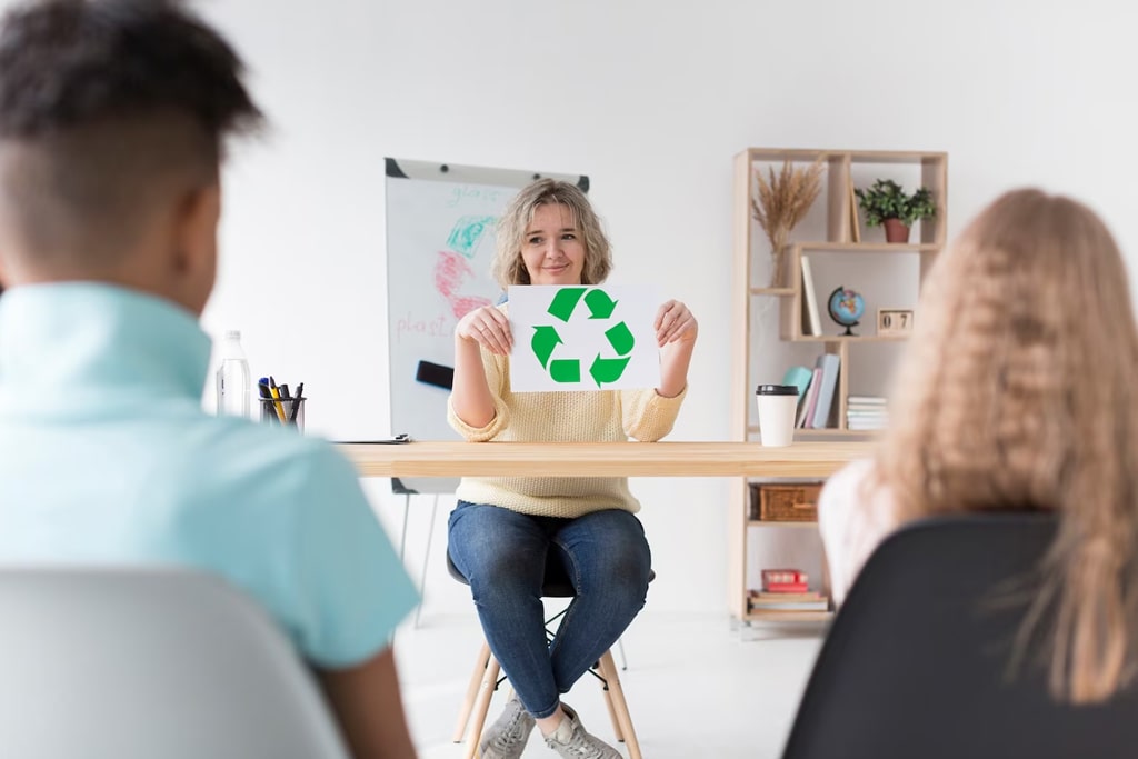 woman teaching how to recycle things 